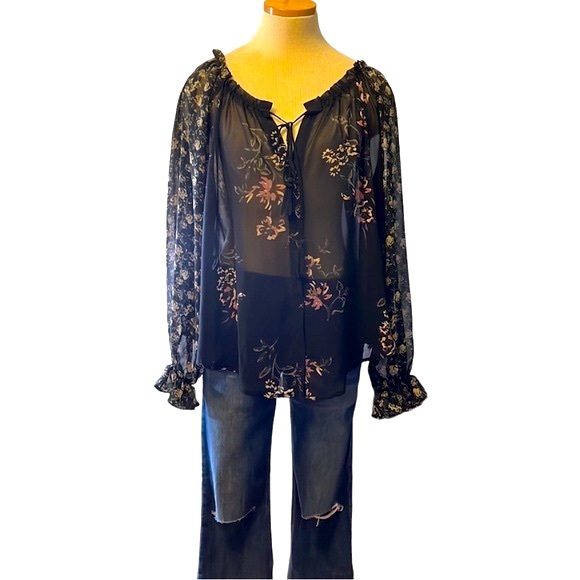 ASTR 'Becky' Floral Print Sheer Top, Small - Picture 3 of 11